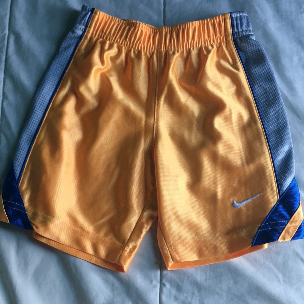Nike toddler shorts